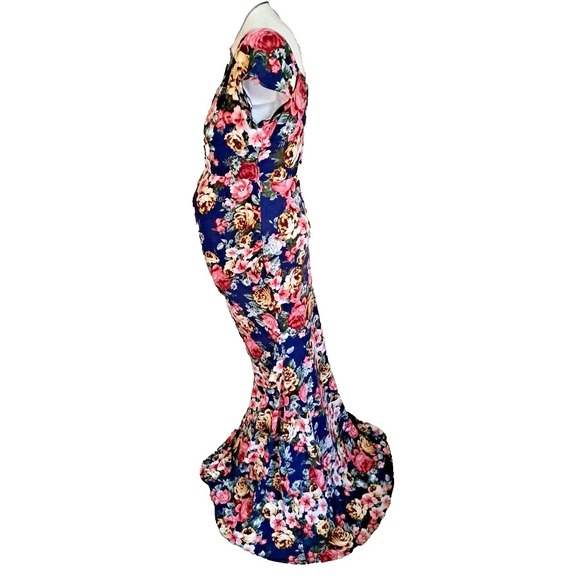 Pink Blush Maternity Dress Size M Blue Floral Nursing Stretch Wrap Top Maxi - Picture 2 of 10